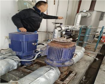 四川中央空調(diào)維?，F(xiàn)場